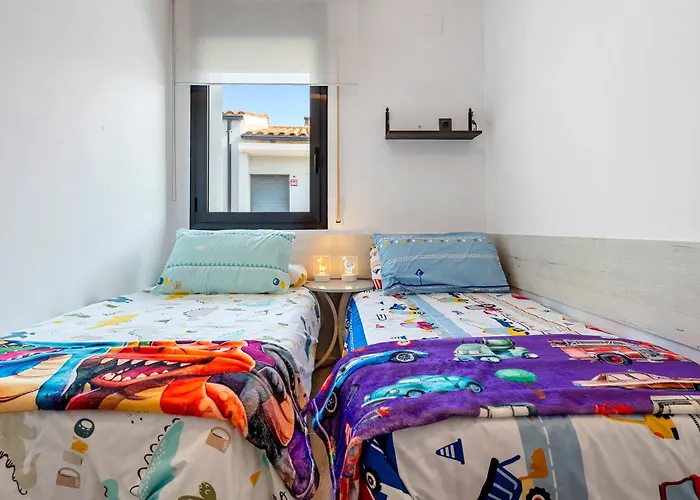 Casa Roc De Sant Gaieta Vakantiehuis Roda de Bará